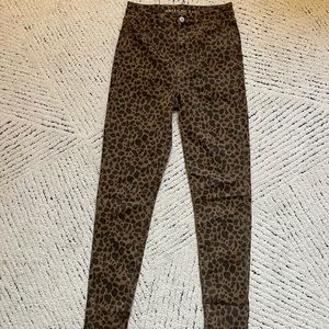 American eagle cheeta print pants size 6